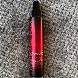 TIGI Catwalk Straight Sleek Mystique Fast Fixx